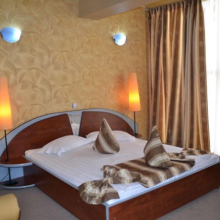 Hotel Helin - Calea Bucuresti Craiova Luaran gambar