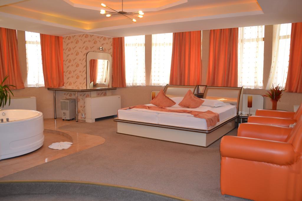 Hotel Helin - Calea Bucuresti Craiova Luaran gambar