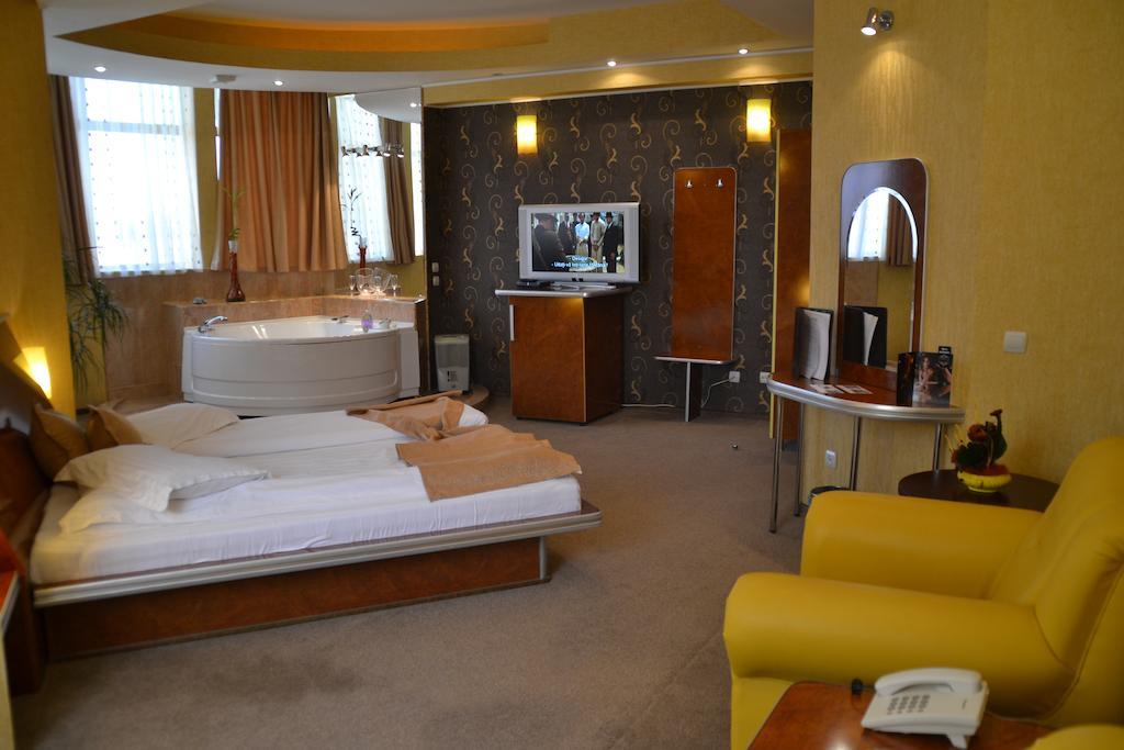 Hotel Helin - Calea Bucuresti Craiova Luaran gambar