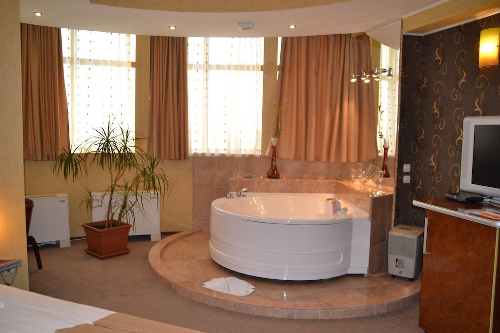 Hotel Helin - Calea Bucuresti Craiova Luaran gambar